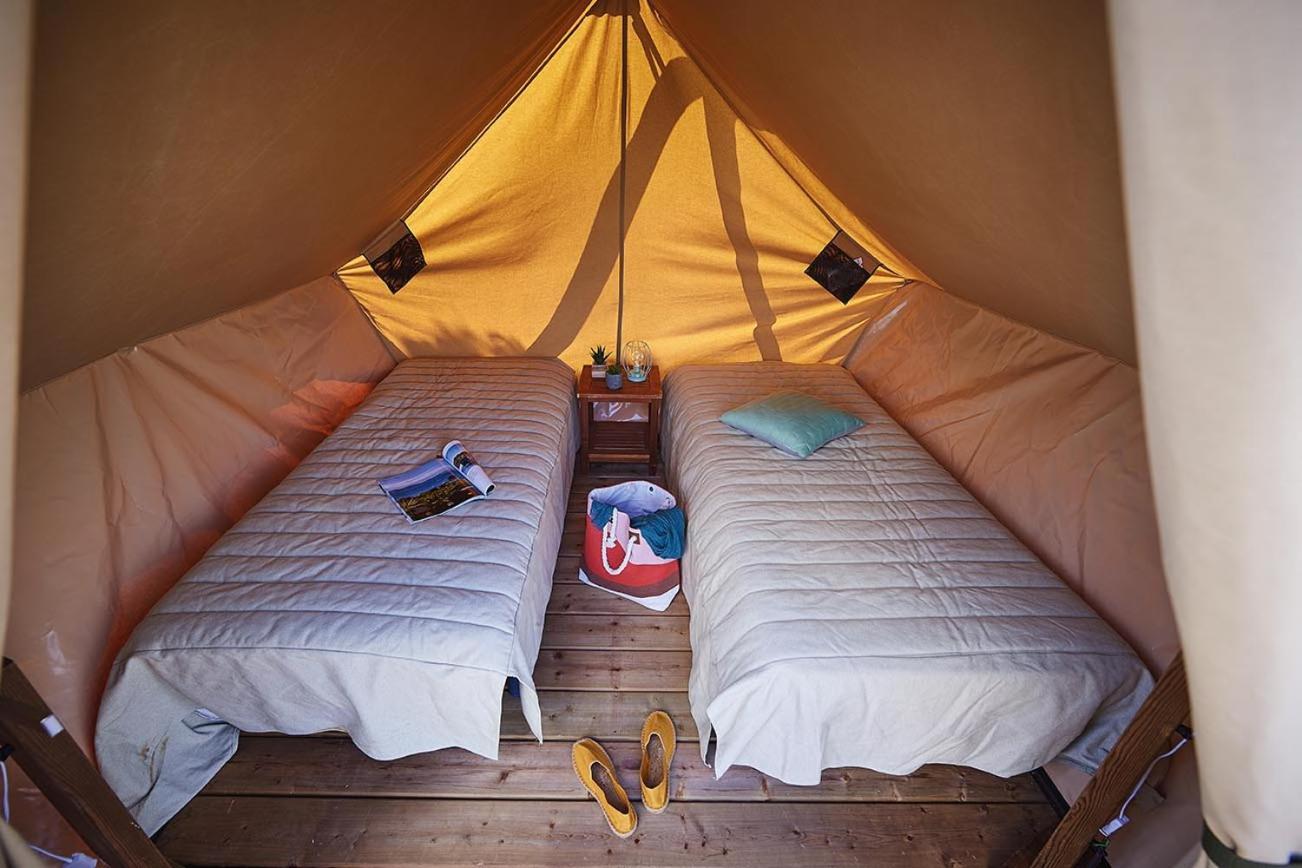 Camping Porte Des Alpilles By M.A Destination Glamping Saint-Étienne-du-Grès Extérieur photo