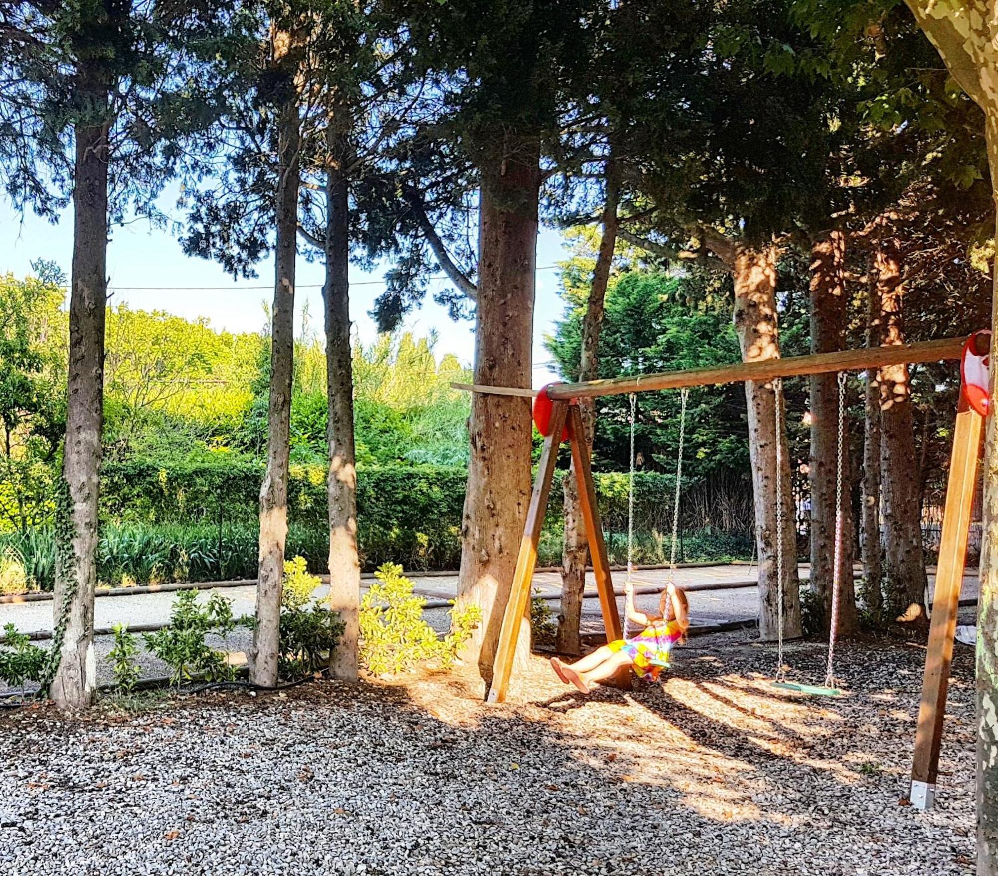 Camping Porte Des Alpilles By M.A Destination Glamping Saint-Étienne-du-Grès Extérieur photo