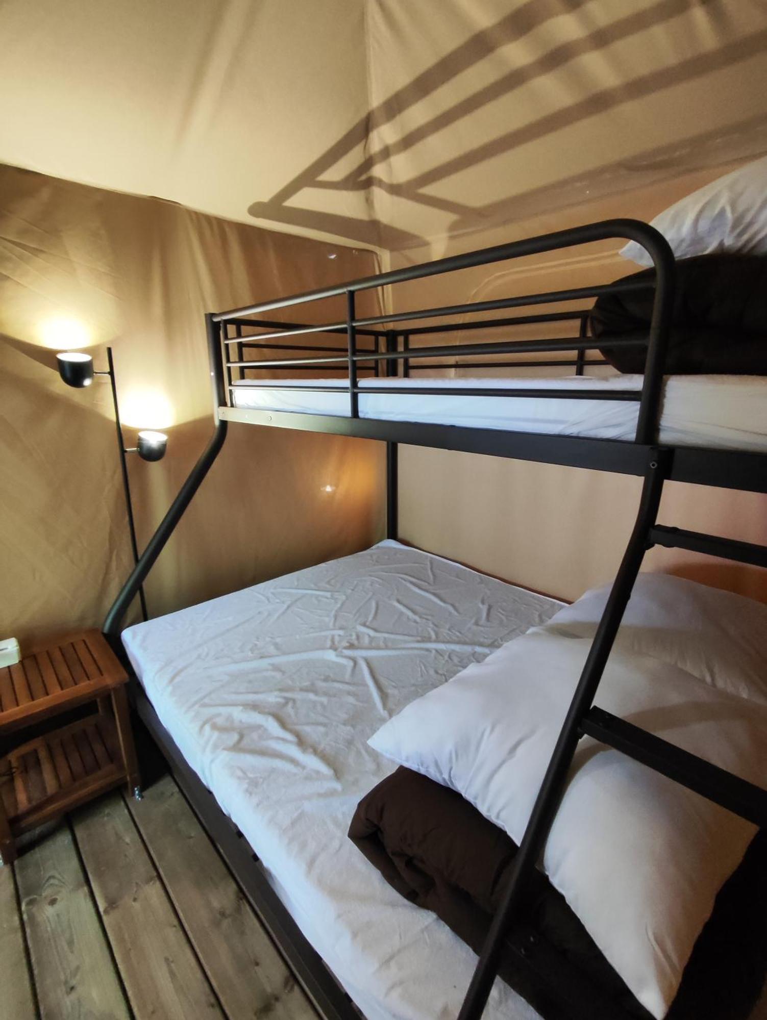 Camping Porte Des Alpilles By M.A Destination Glamping Saint-Étienne-du-Grès Extérieur photo