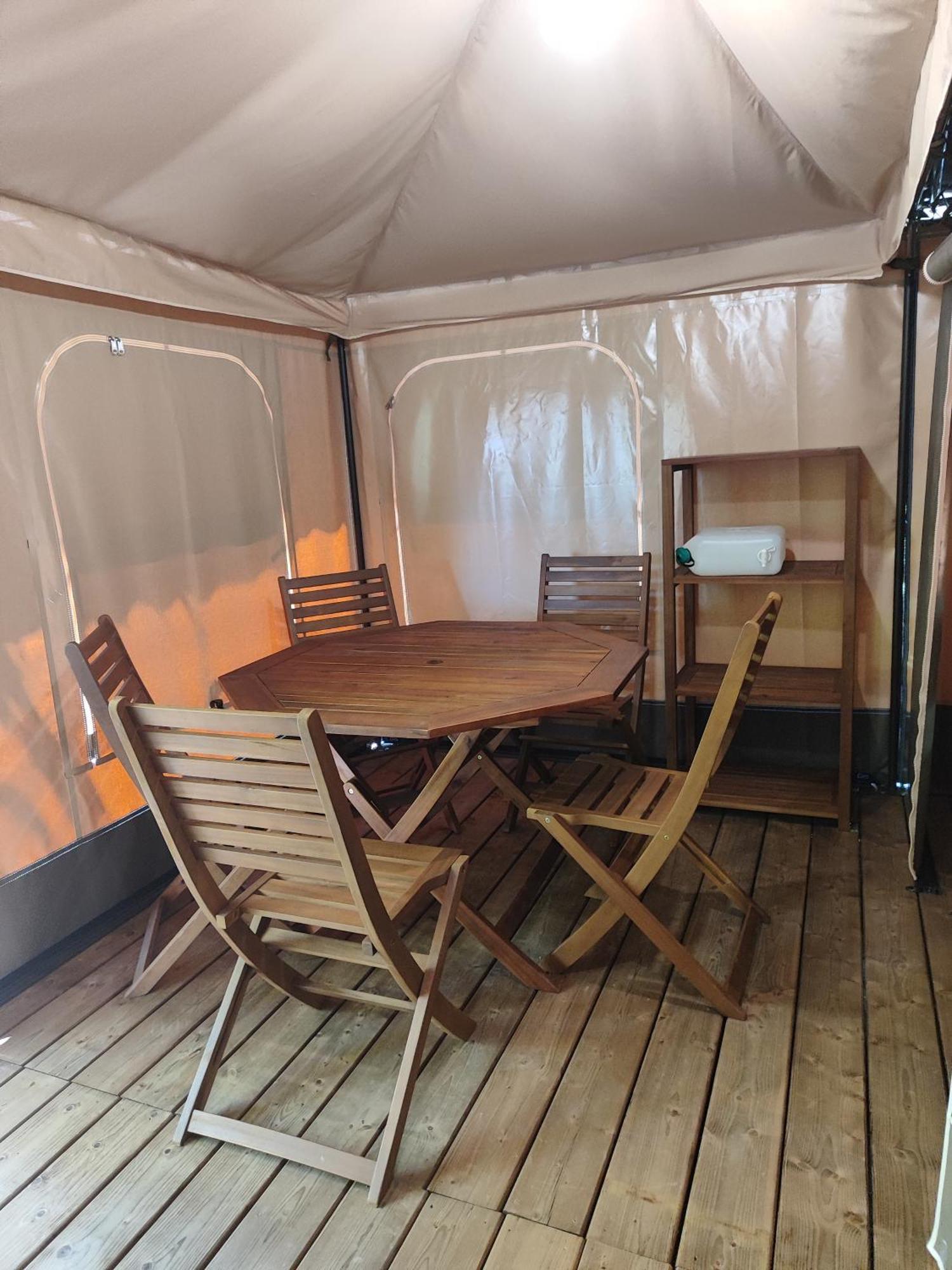 Camping Porte Des Alpilles By M.A Destination Glamping Saint-Étienne-du-Grès Extérieur photo